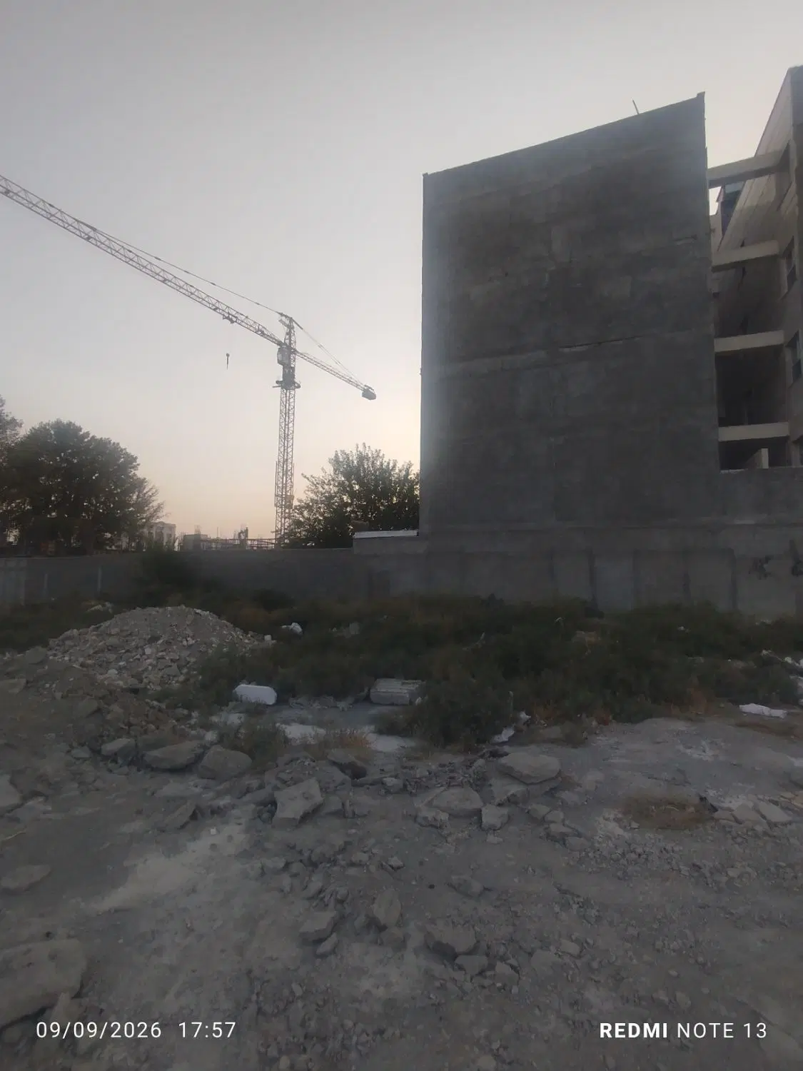 زمین ۲۰۰ متری _ مسکونی