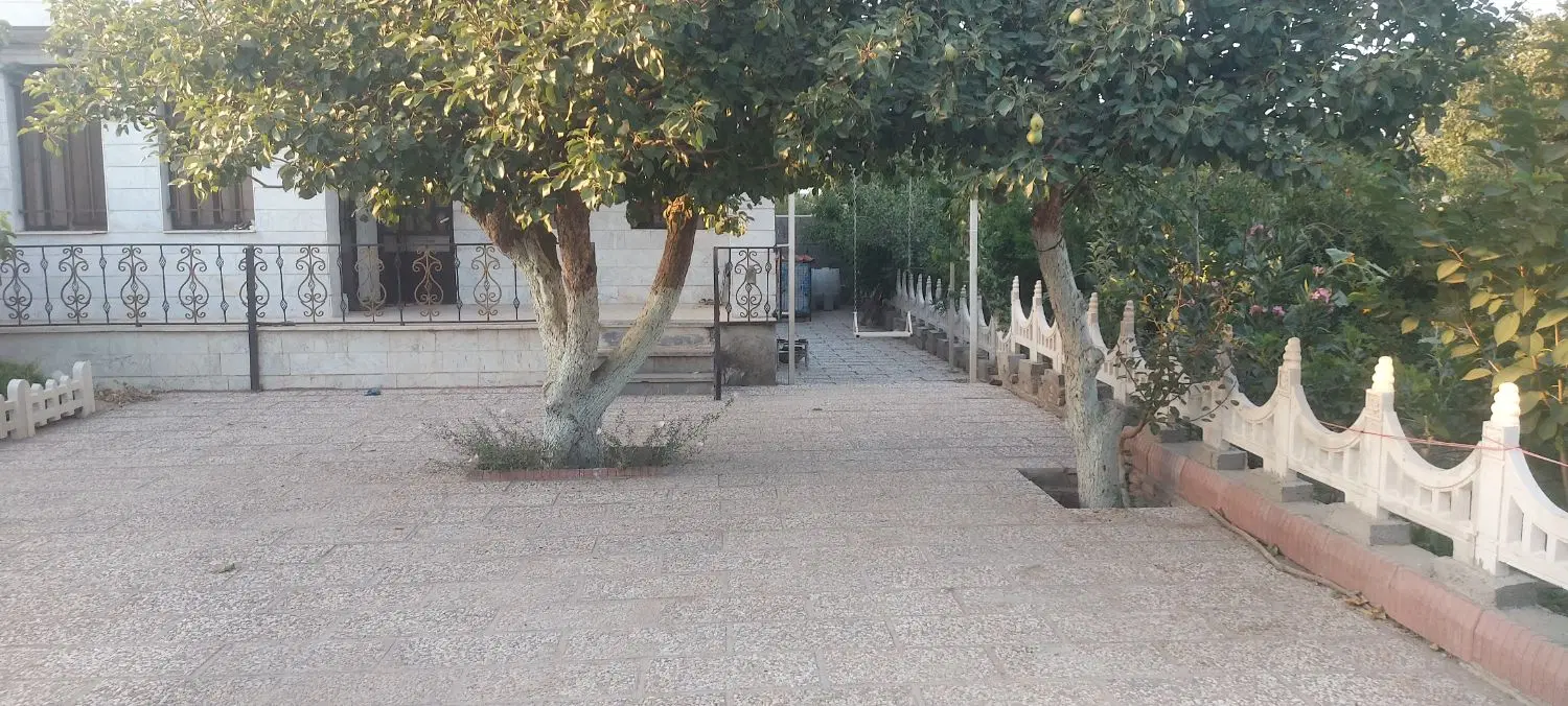 خانه باغ روستایی فاصله از میدان آزادی ۱۰۰ کیلومتر
