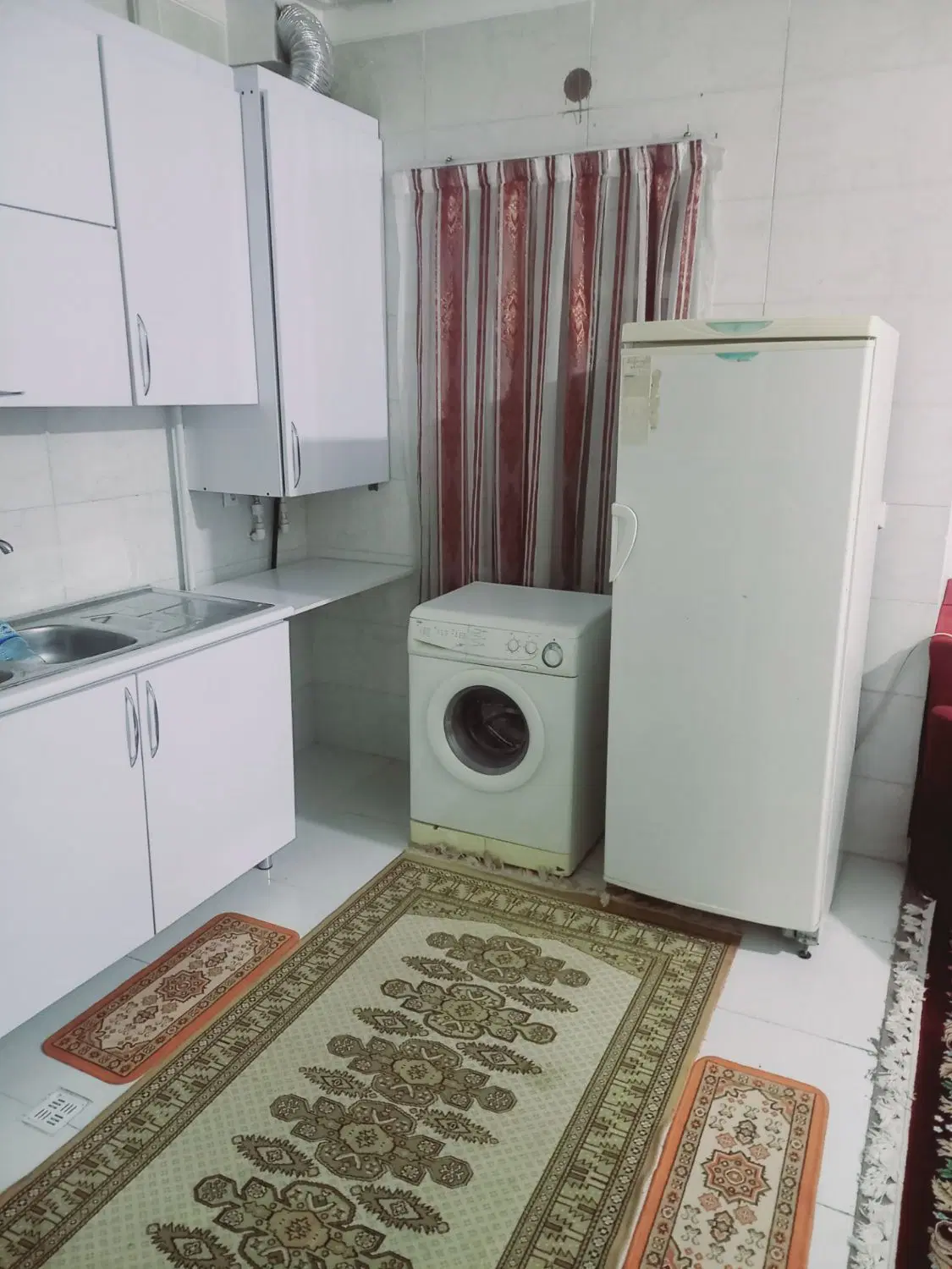 یک واحد آپارتمان طبقه همکف