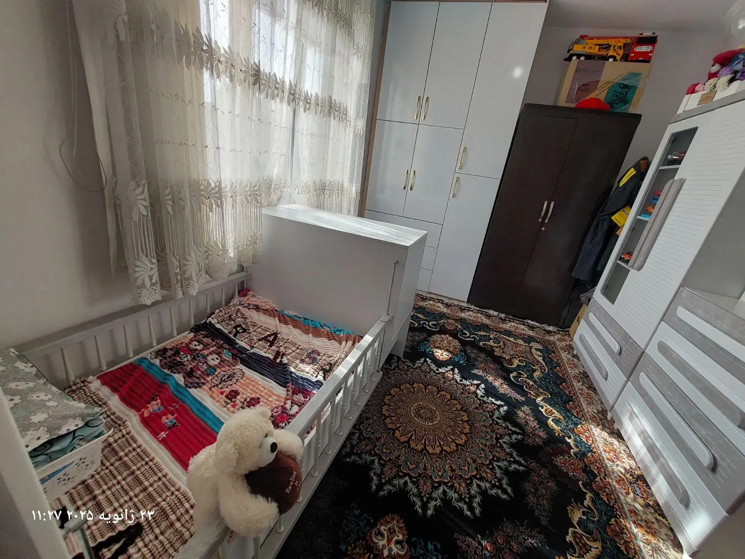 آپارتمان شهید مدنی غربی