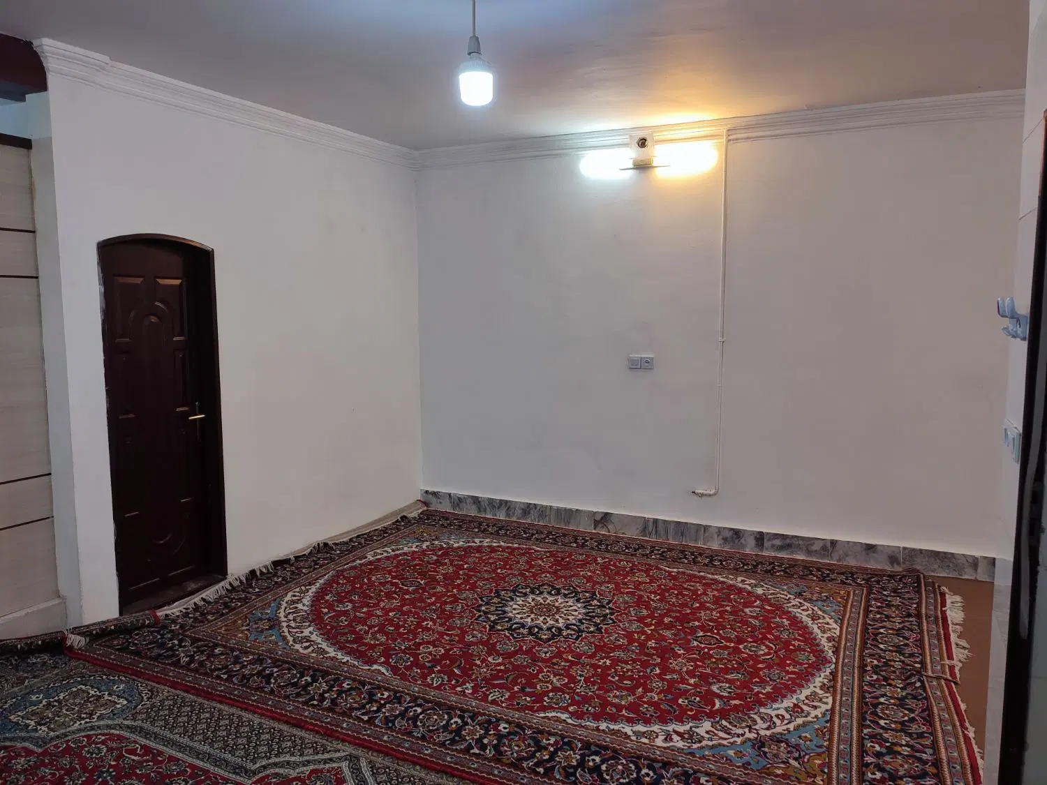 آپارتمان 75 متری طبقه اول