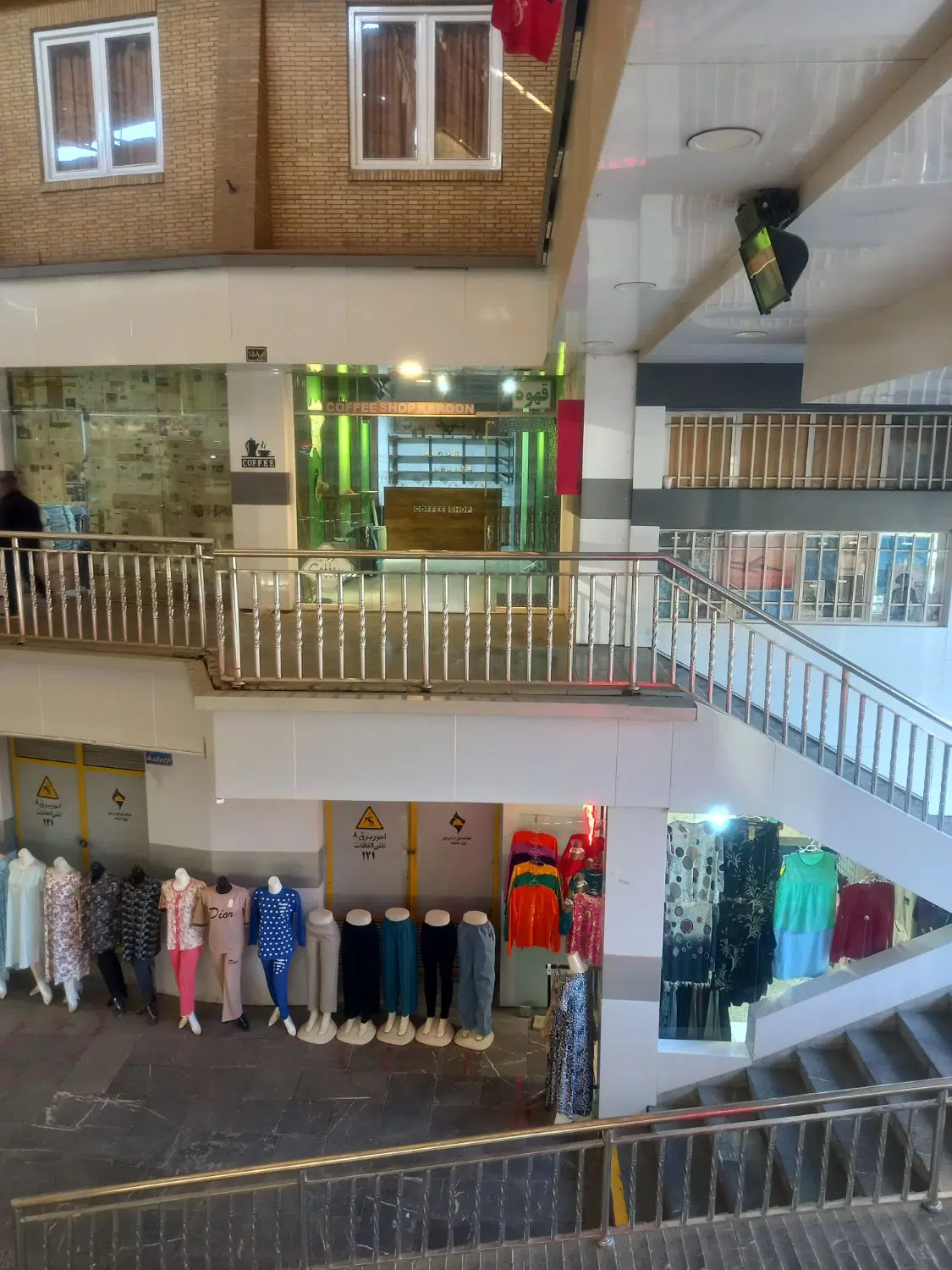 مغاره تجاری  بازار مرکزی