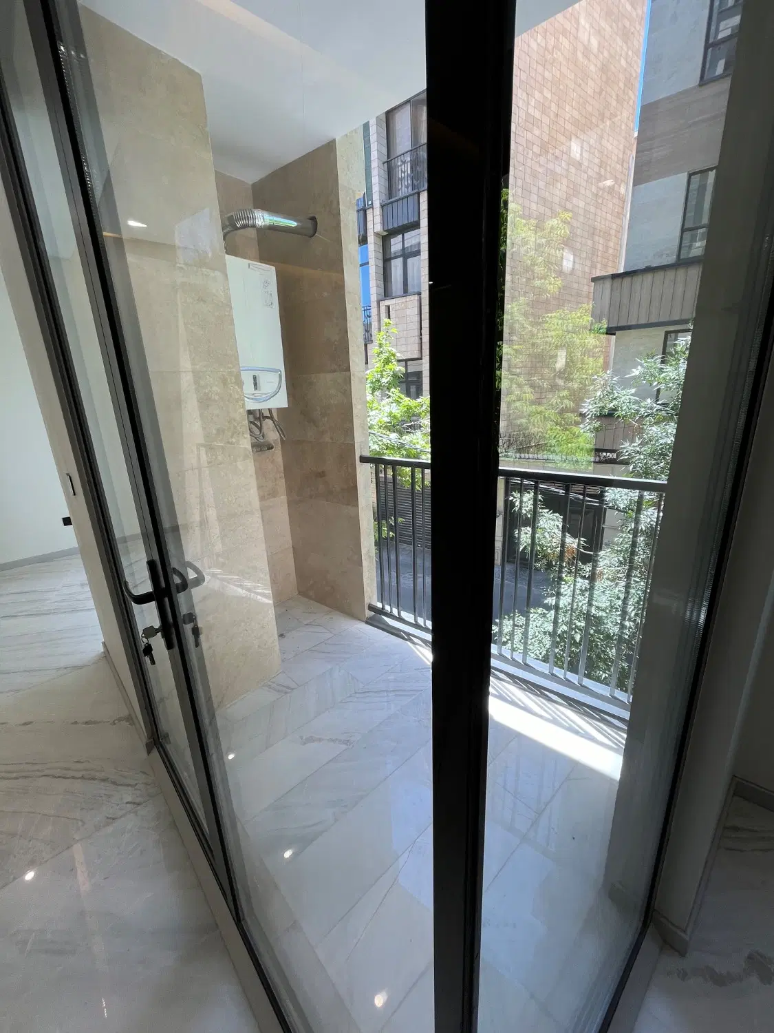 دروس_160متر_فول_تاپ لوکیشن