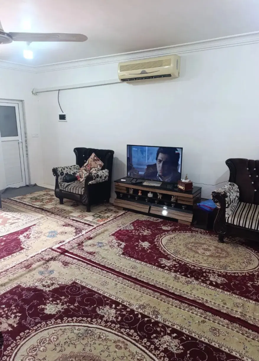 منزل ویلایی نمره چهل خیابان فرزاد