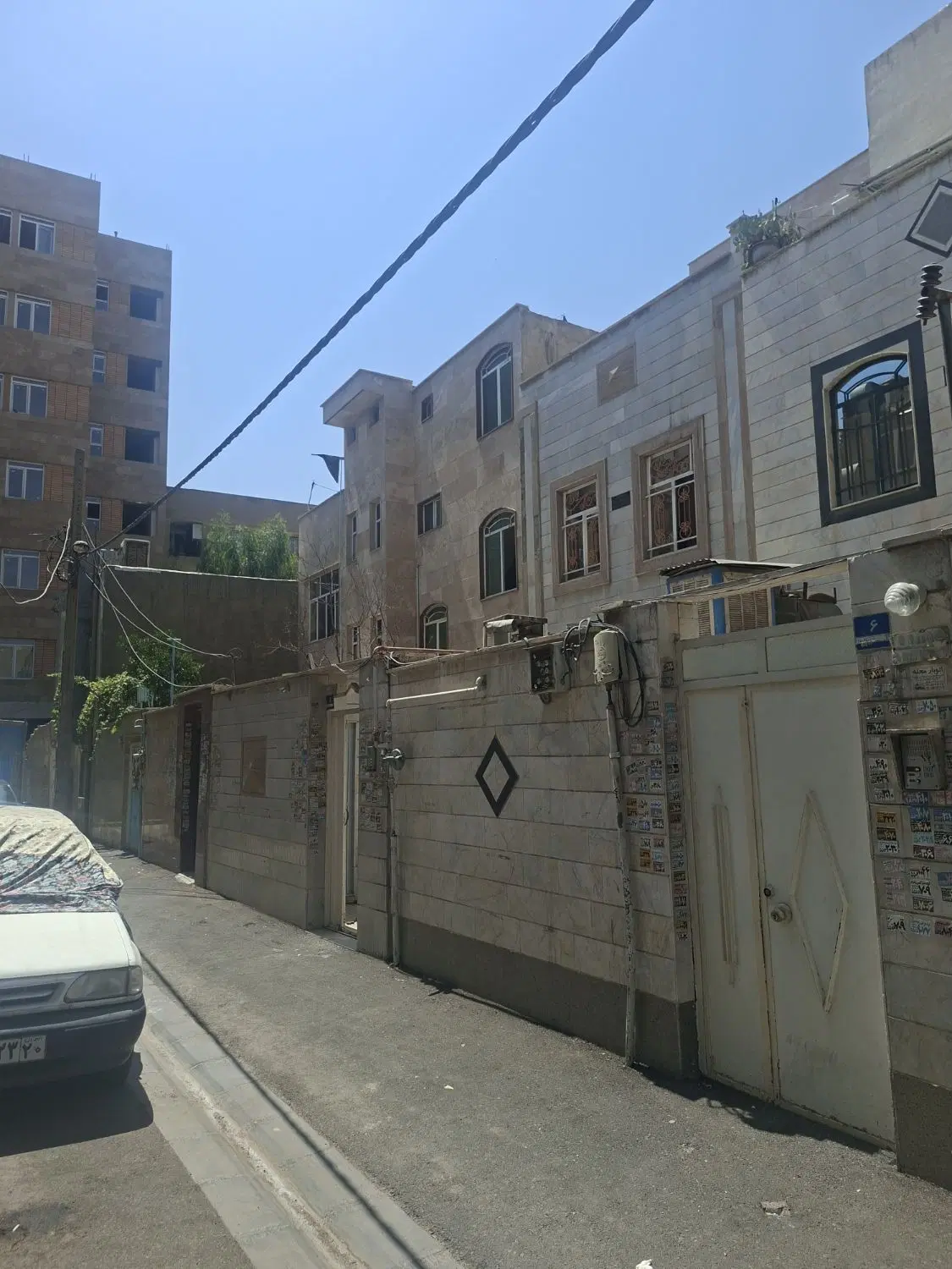 رهن کامل دربست ۳ طبقه