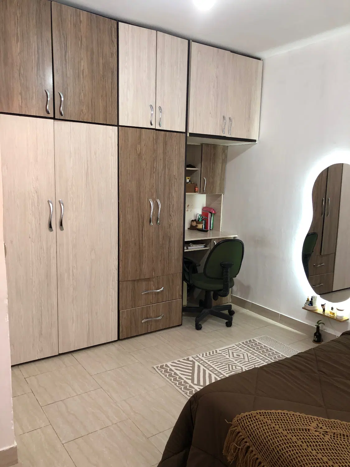 فروش اپارتمان اندیشه