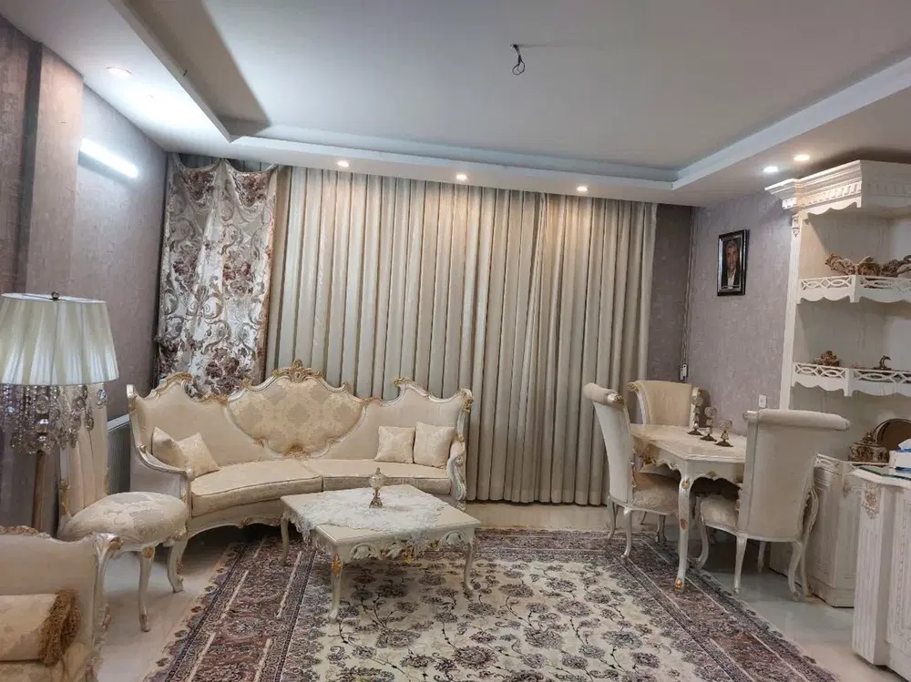 آپارتمان ۱۵۰ متری ،_ خوش نقشه_ ۳ خواب