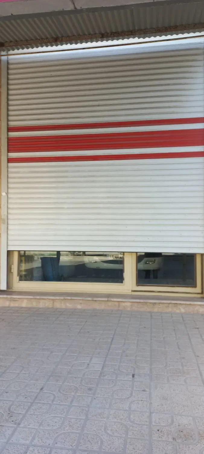 مغازه ۳۰متری برخیابان پرواز