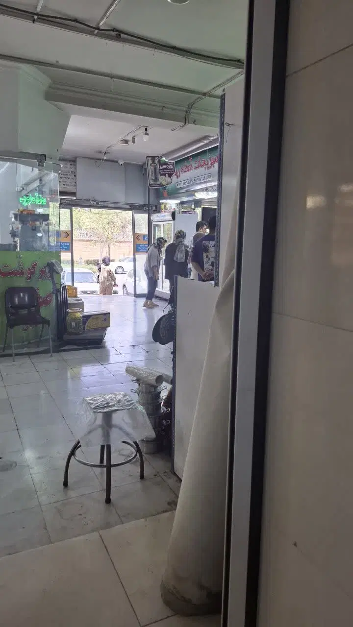 مغازه ۲۴متری خوش جا بازار صفا کاوه اشراق