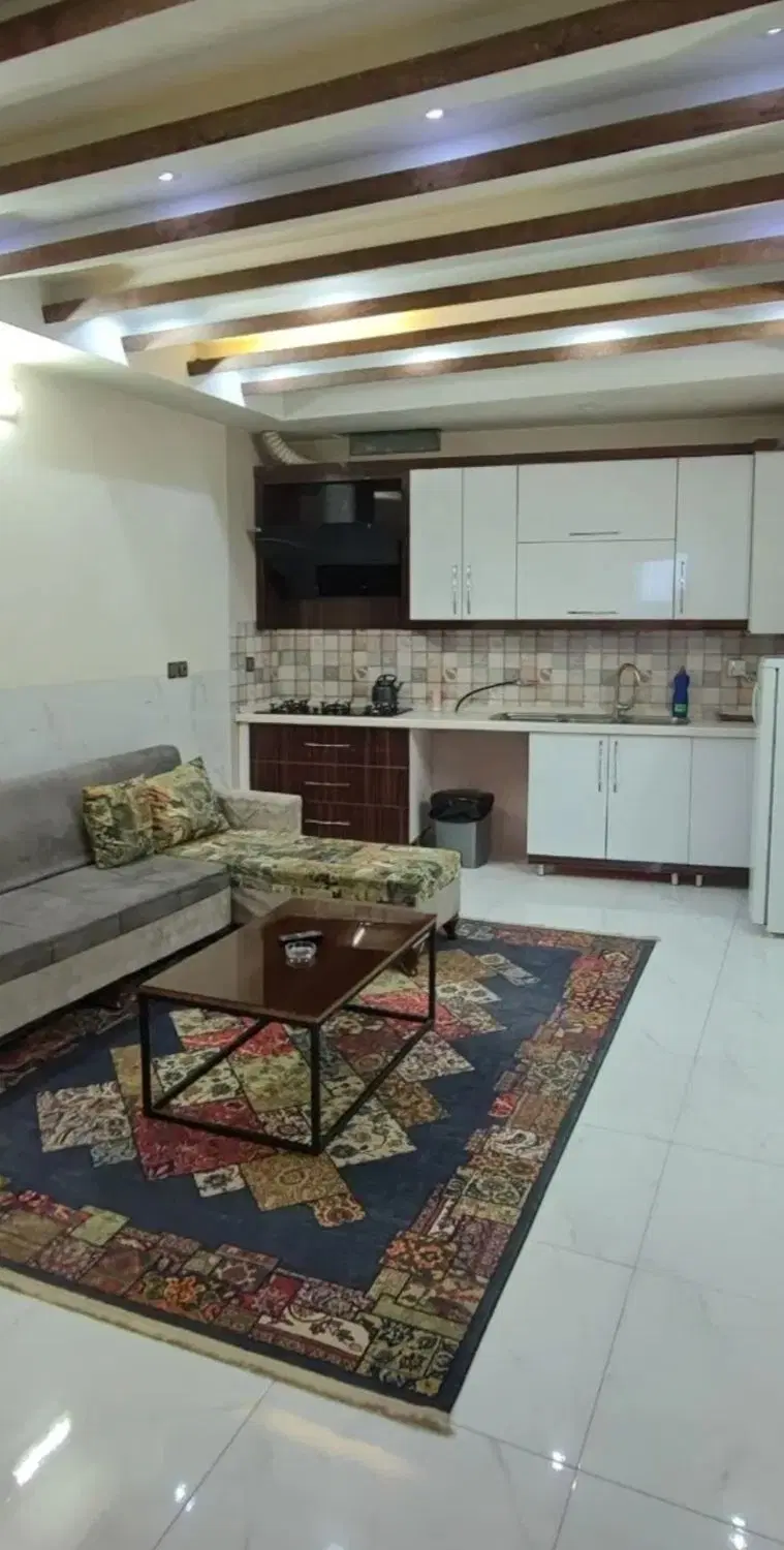 نیازمند همخونه
