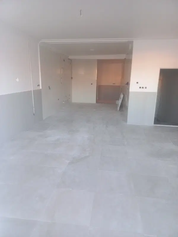 یک طبقه منزل مسکونی باتمام امکانات،کلیدنخورده،