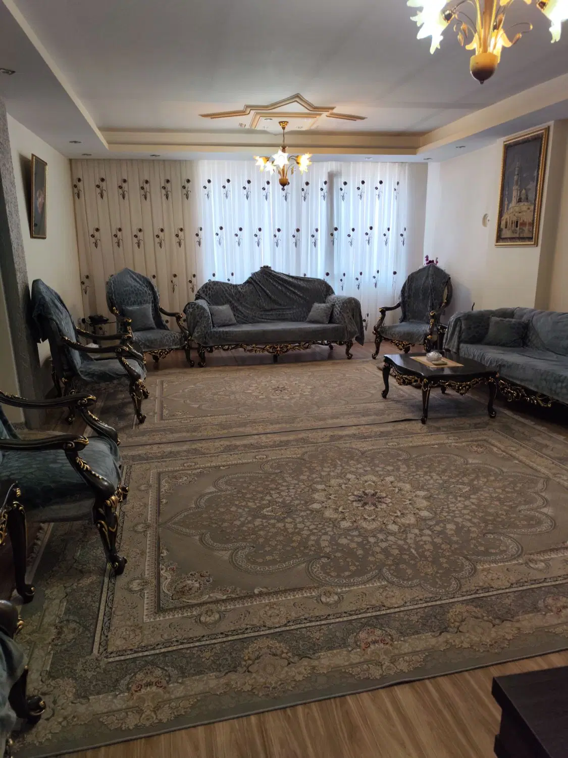 منزل مسکونی 3 طبقه راه جدا محراب