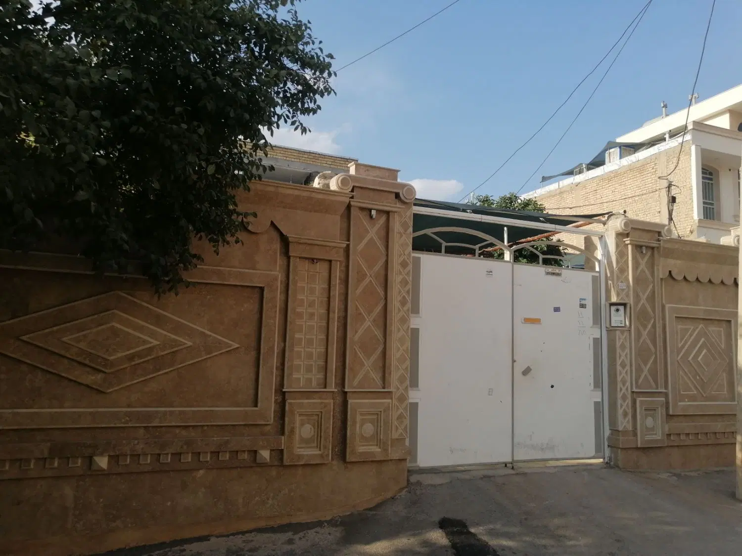 منزل مسکونی خانه دوطبقه سنددار شیراز تیون تفیهان