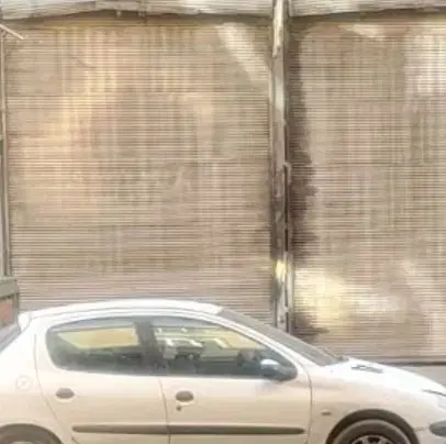 ملک تجاری آهن  ۲۲ متر  همکف   بازار آهن شاداباد