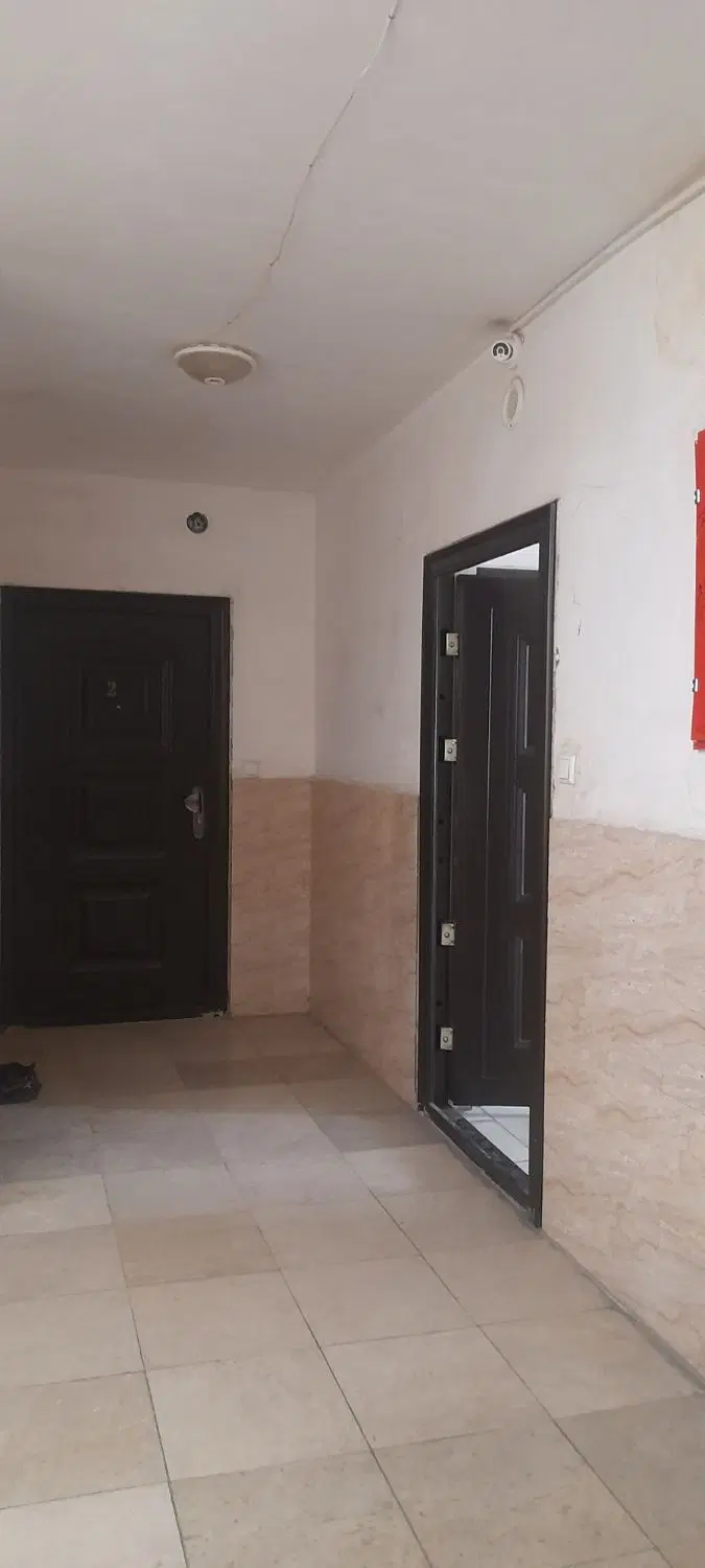 هم خونه خانم