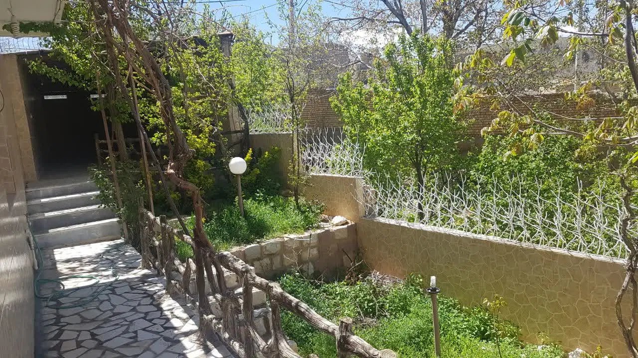خانه ویلایی_ ۲۳۰متر شهر چادگان
