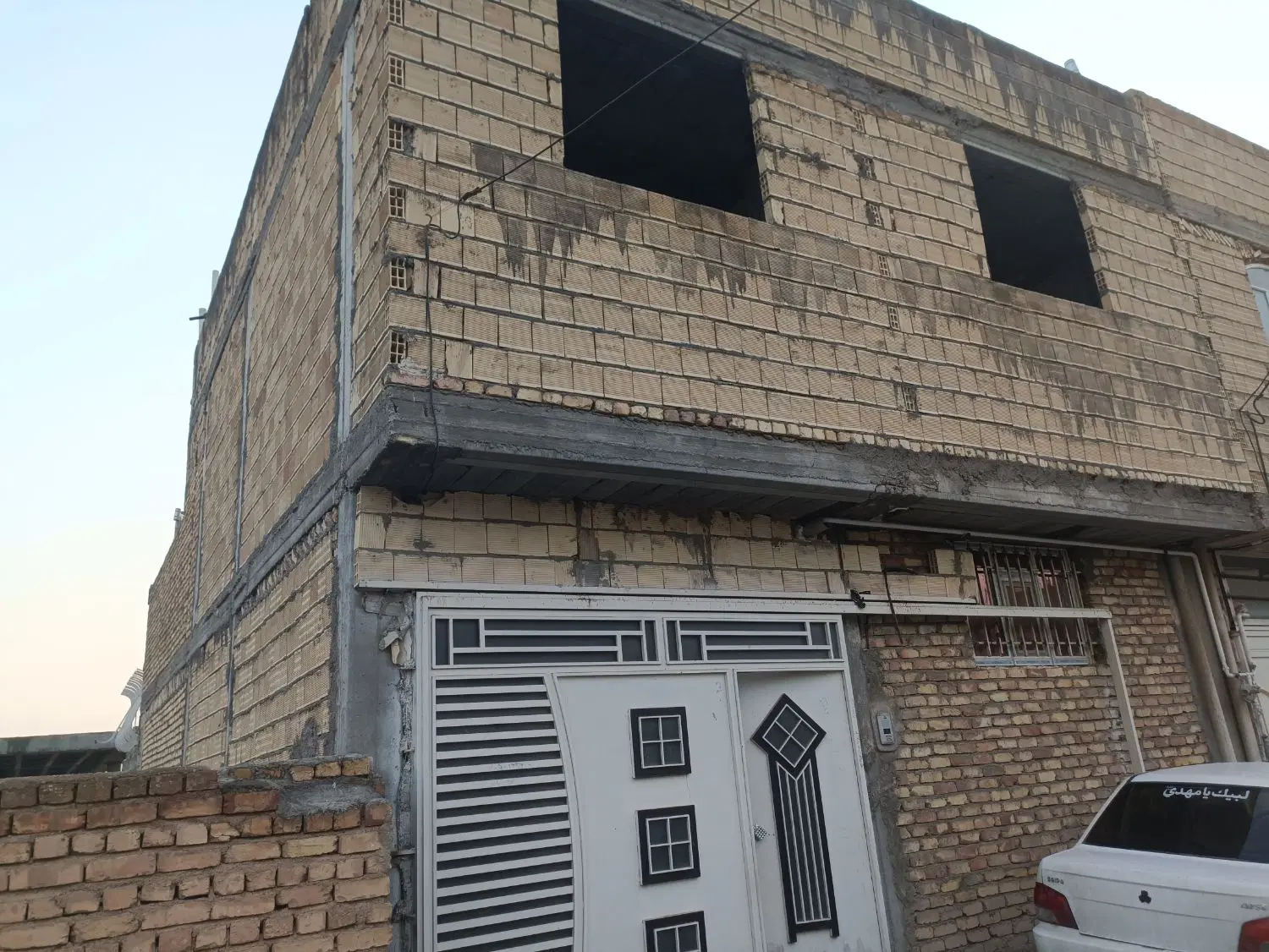 منزل دوطبقه جنوبی 5سال ساخت 147متری سند ششدانگ