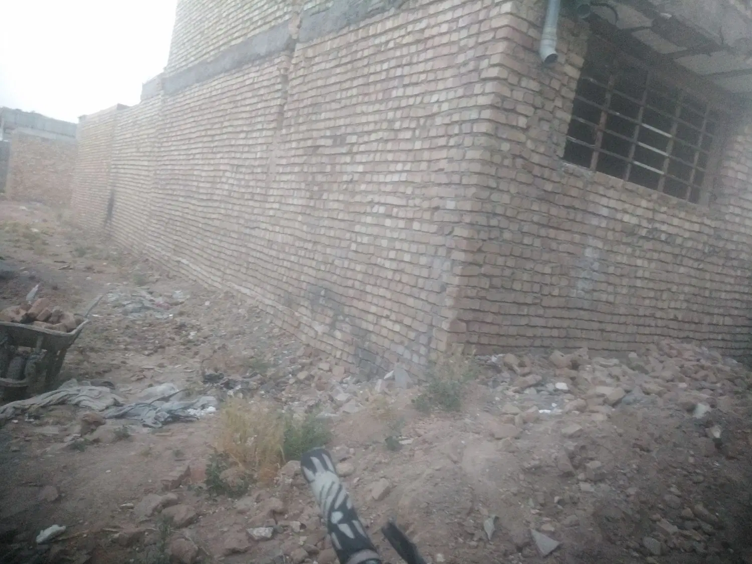 زمین مسکونی  بعثت ۶۳