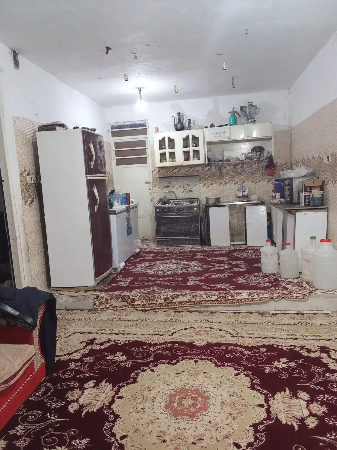 خانه به فروش می‌رسد