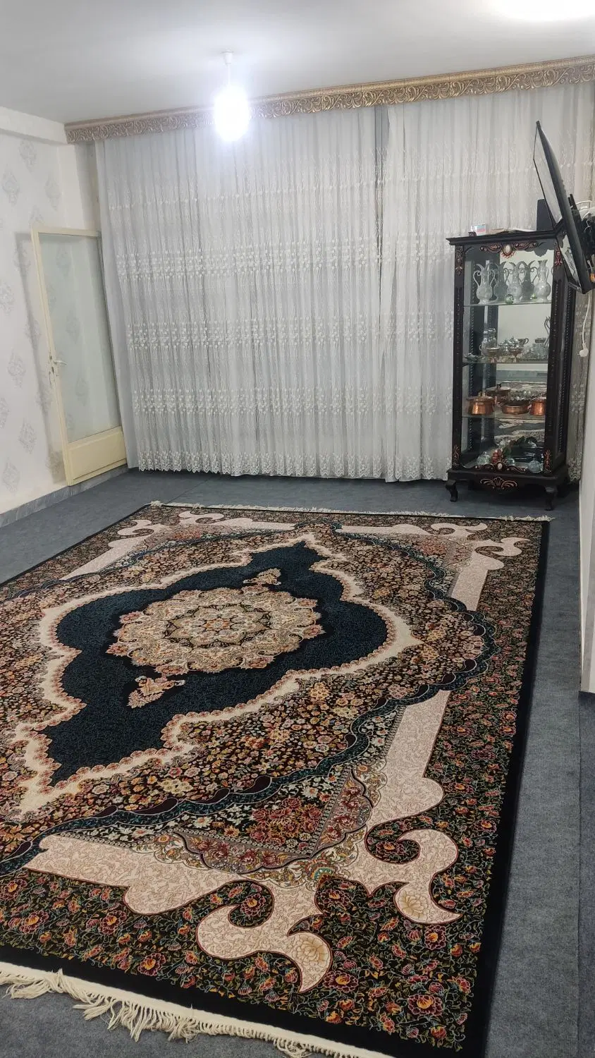 آپارتمان طبقه اول با درب مجزا در خوراسگان
