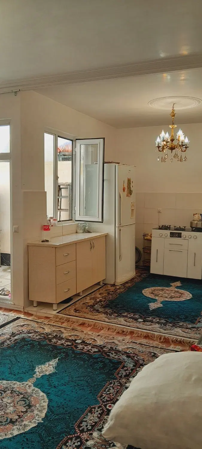 حیاط دربستی در اناخاتون