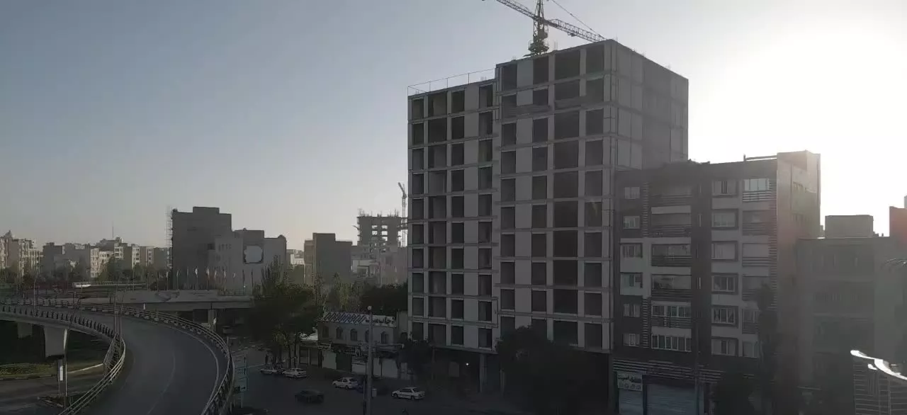 فروش آپارتمان درمیدان قدس بهترین لوکیشن منطقه.