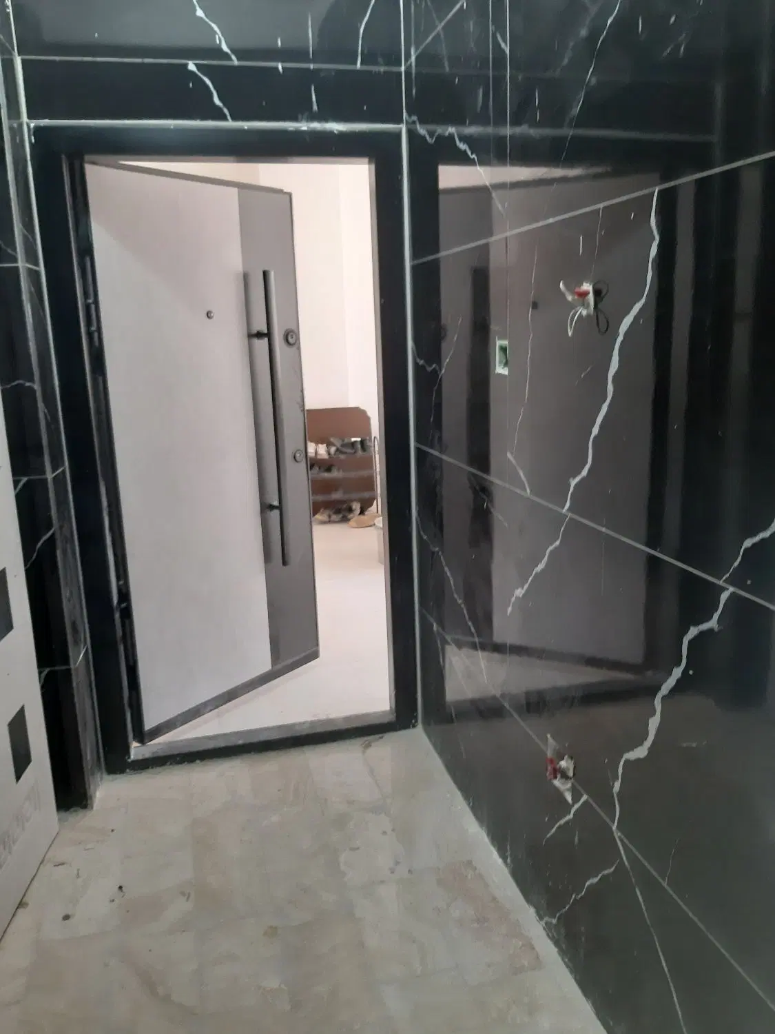 آپارتمان تک واحدی نصر لوکیشن عالی