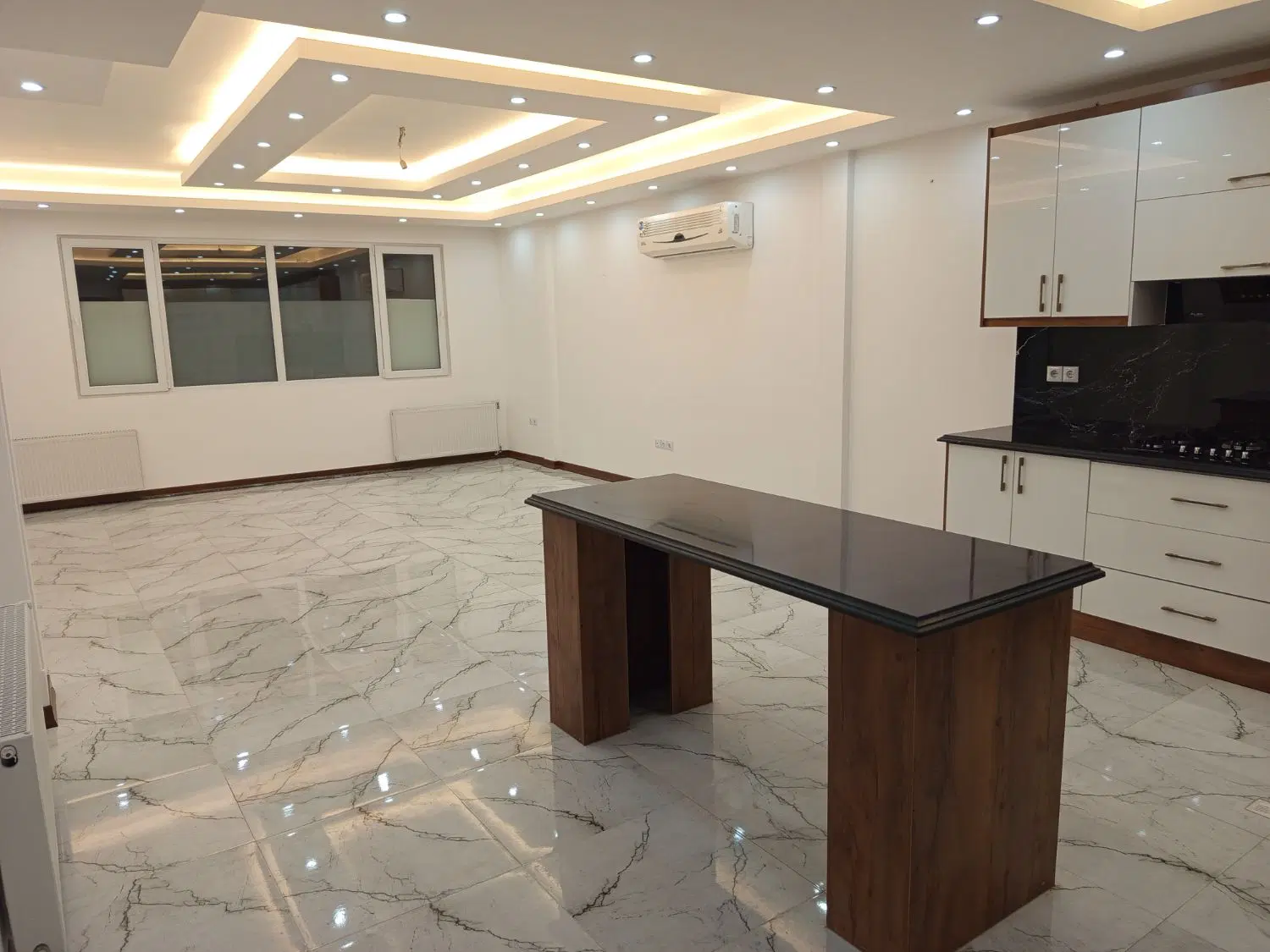 آپارتمان اجاره ای نوساز  تک واحدی