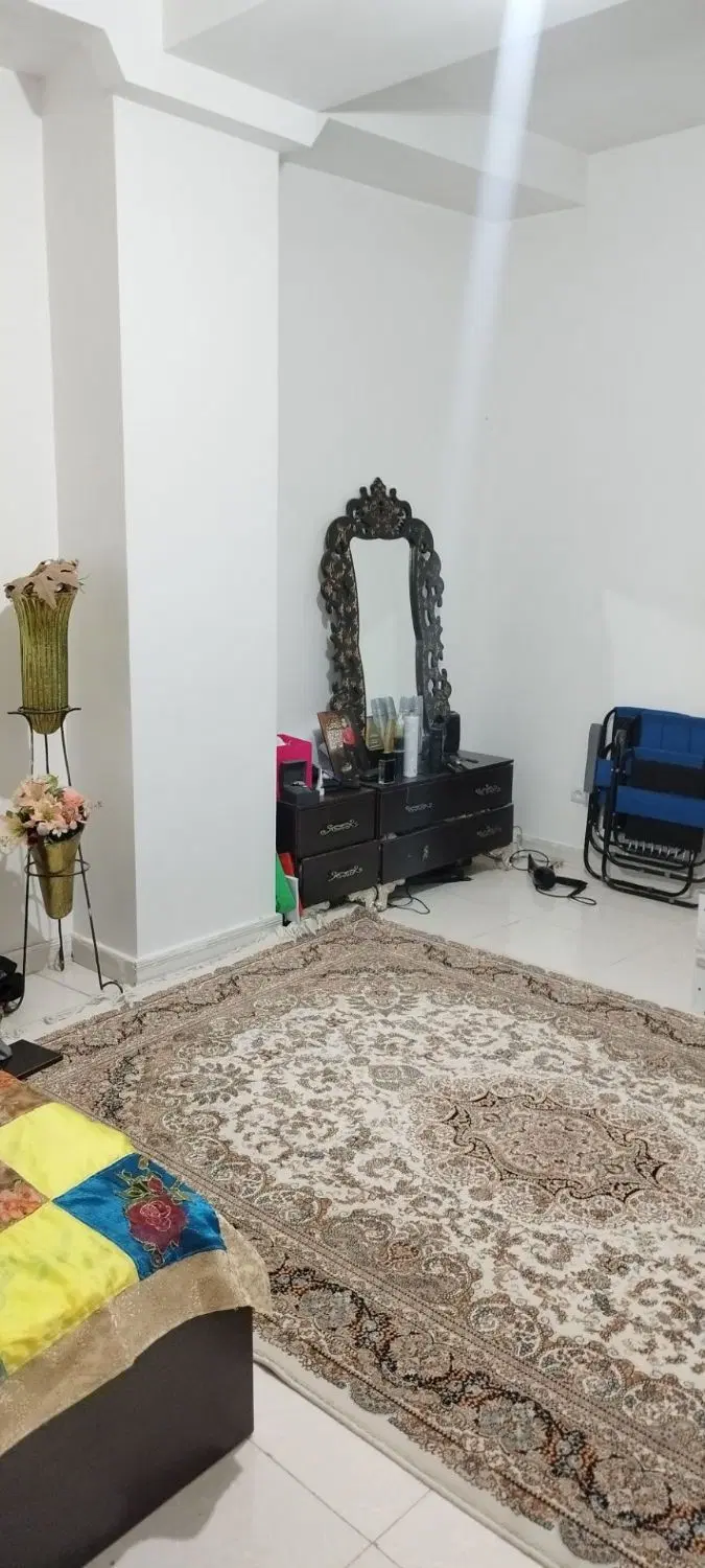 واحد ۱۴۰ متری کاشانی