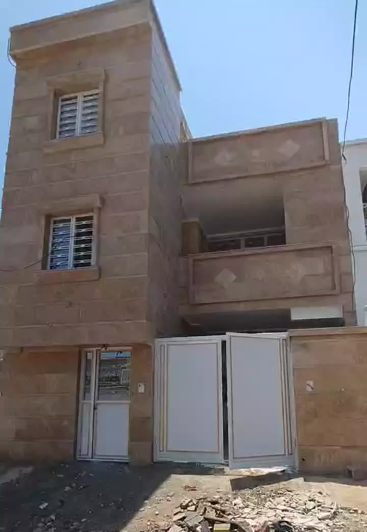 فروش منزل مسکونی دو طبقه مستقل 100 متری