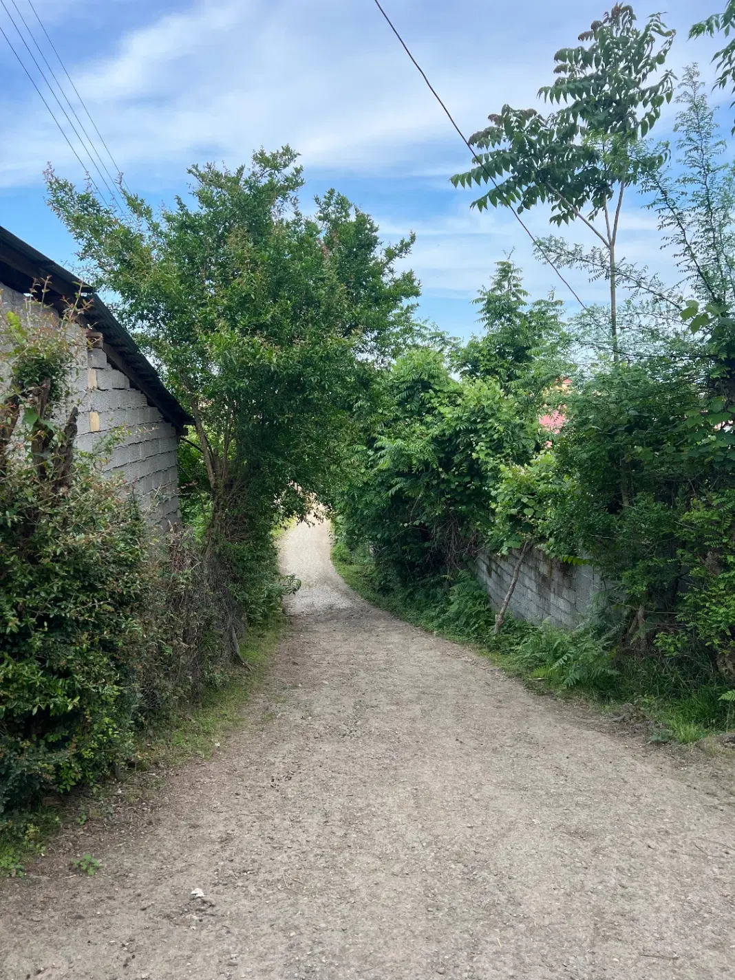 ۴۲۰متر زمین ویلایی کوهپایه ای در روستای هینزنی
