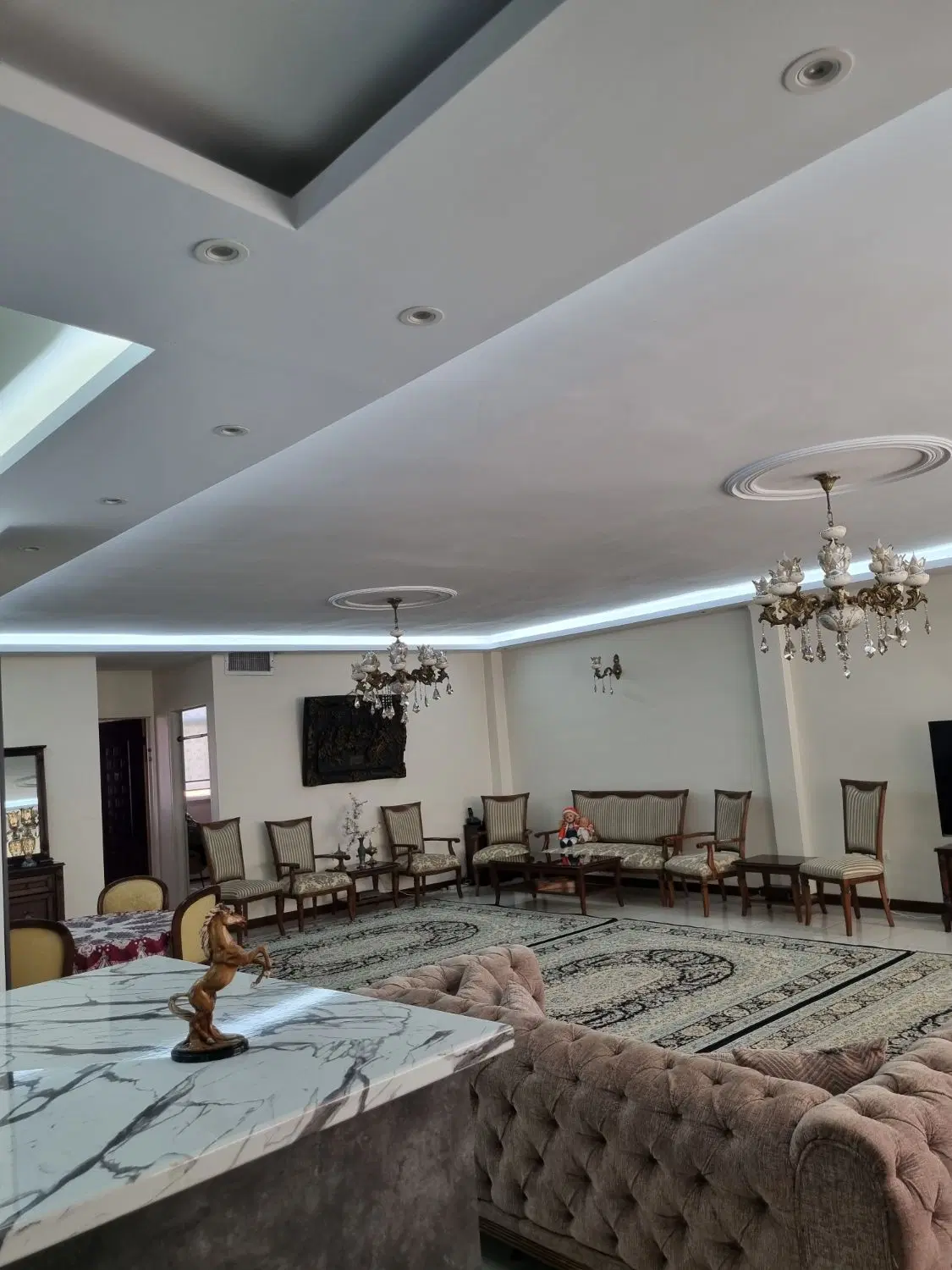 واحد ۱۸۵ متر ..بدون کوچکترین خرجی تمیز