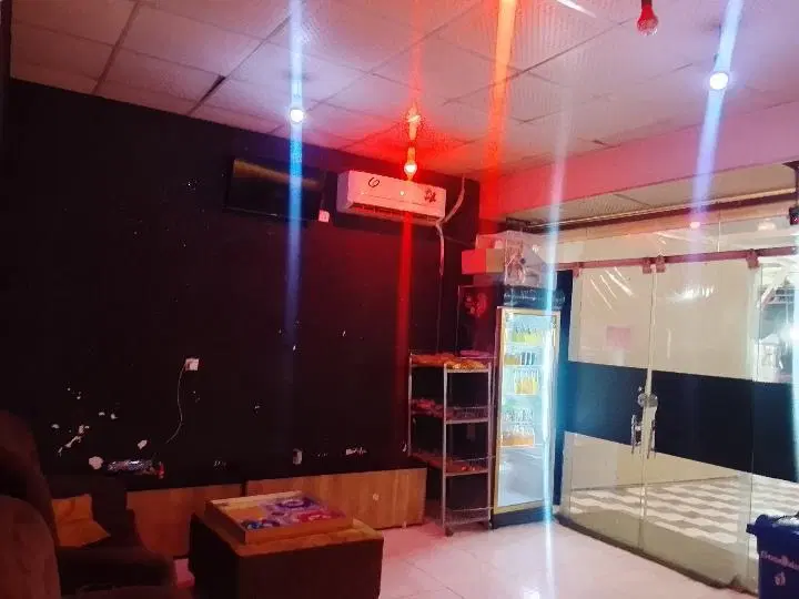 مغازه فروشی قهوه خانه