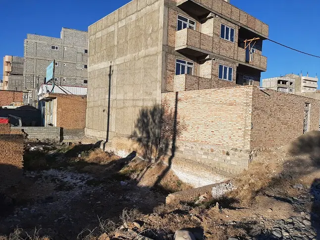 زمین موقعیت تجاری