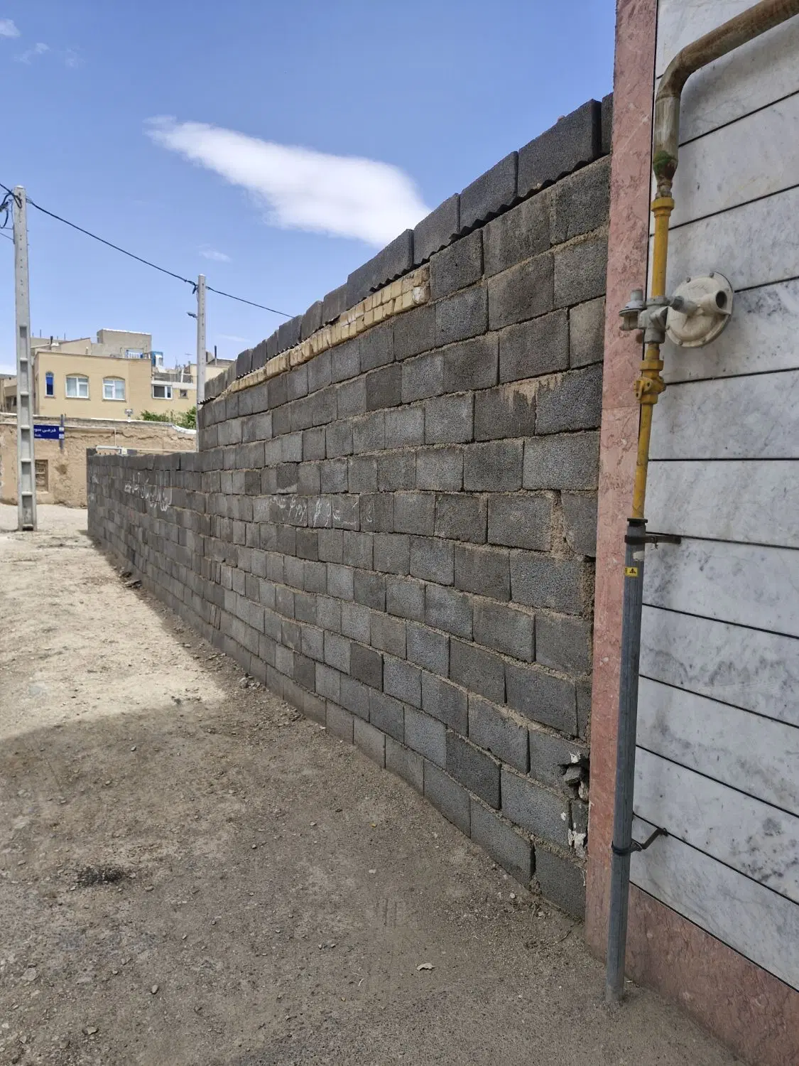 فروش زمین.ابتدای کوچه راه دزج