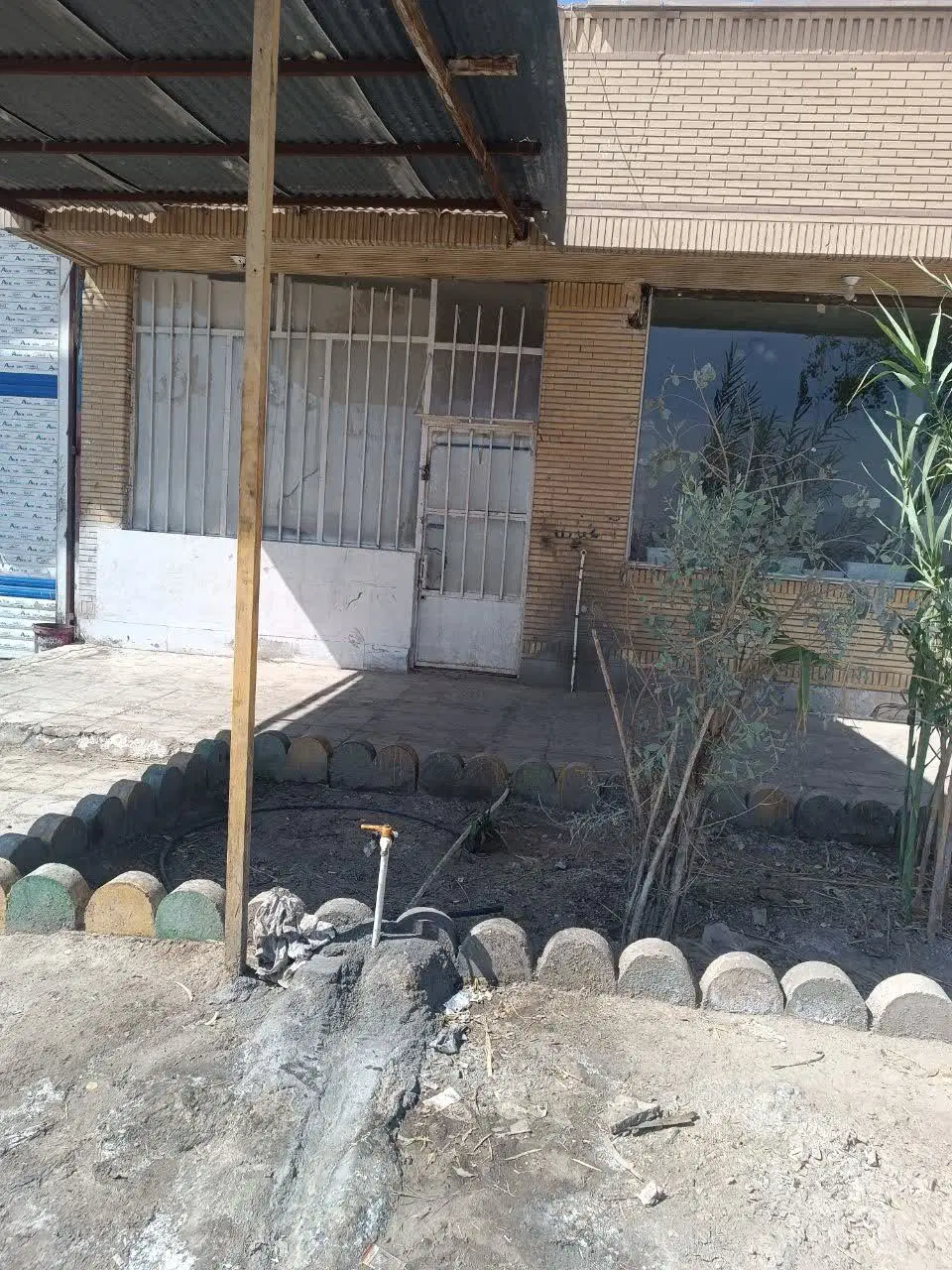 اجاره تعدادی مغازه جاده ای