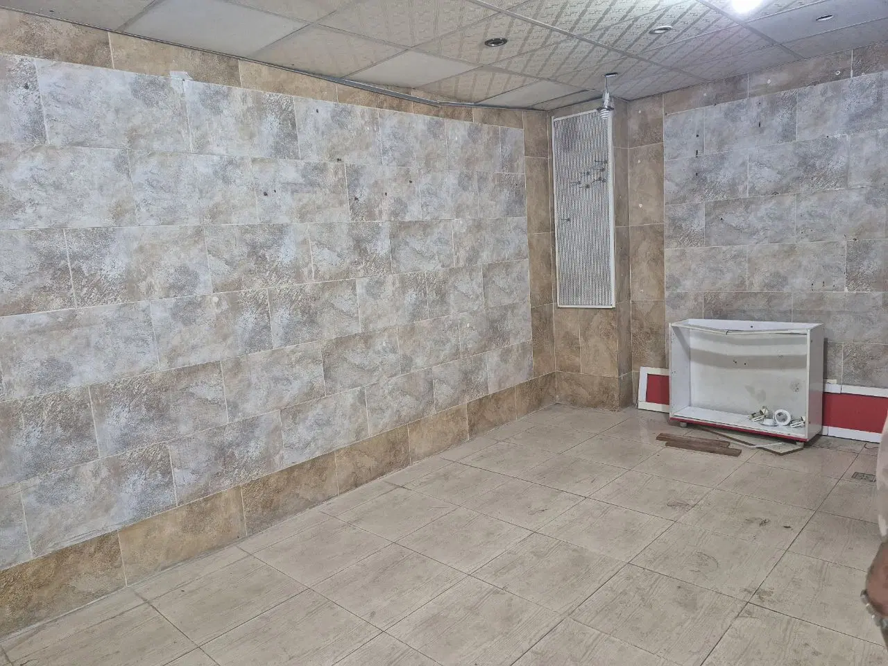 مغازه ۲۰ متری پاساژ پردیسان جنب پارک زیتون