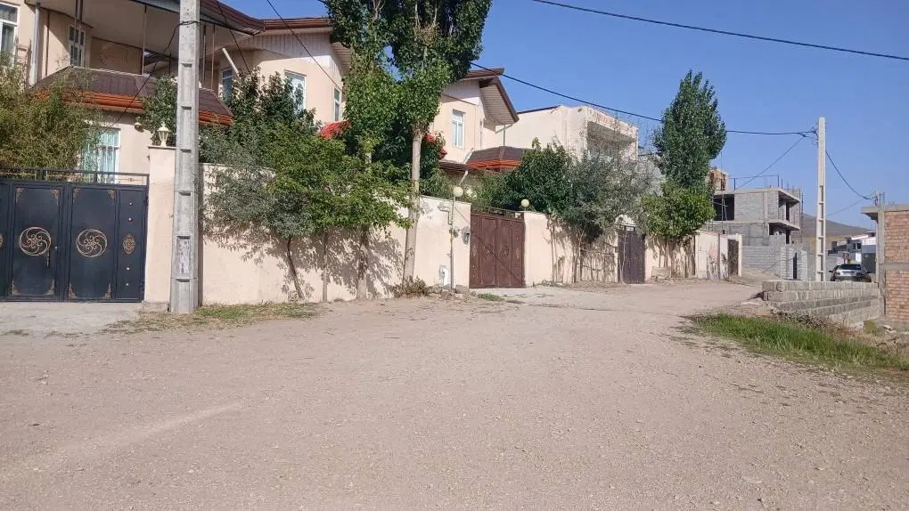 200 متر زمین مسکونی