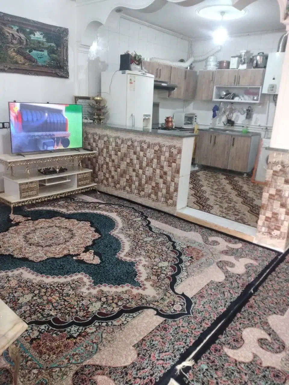 بهاران ۴جنوبی وسط کوچه