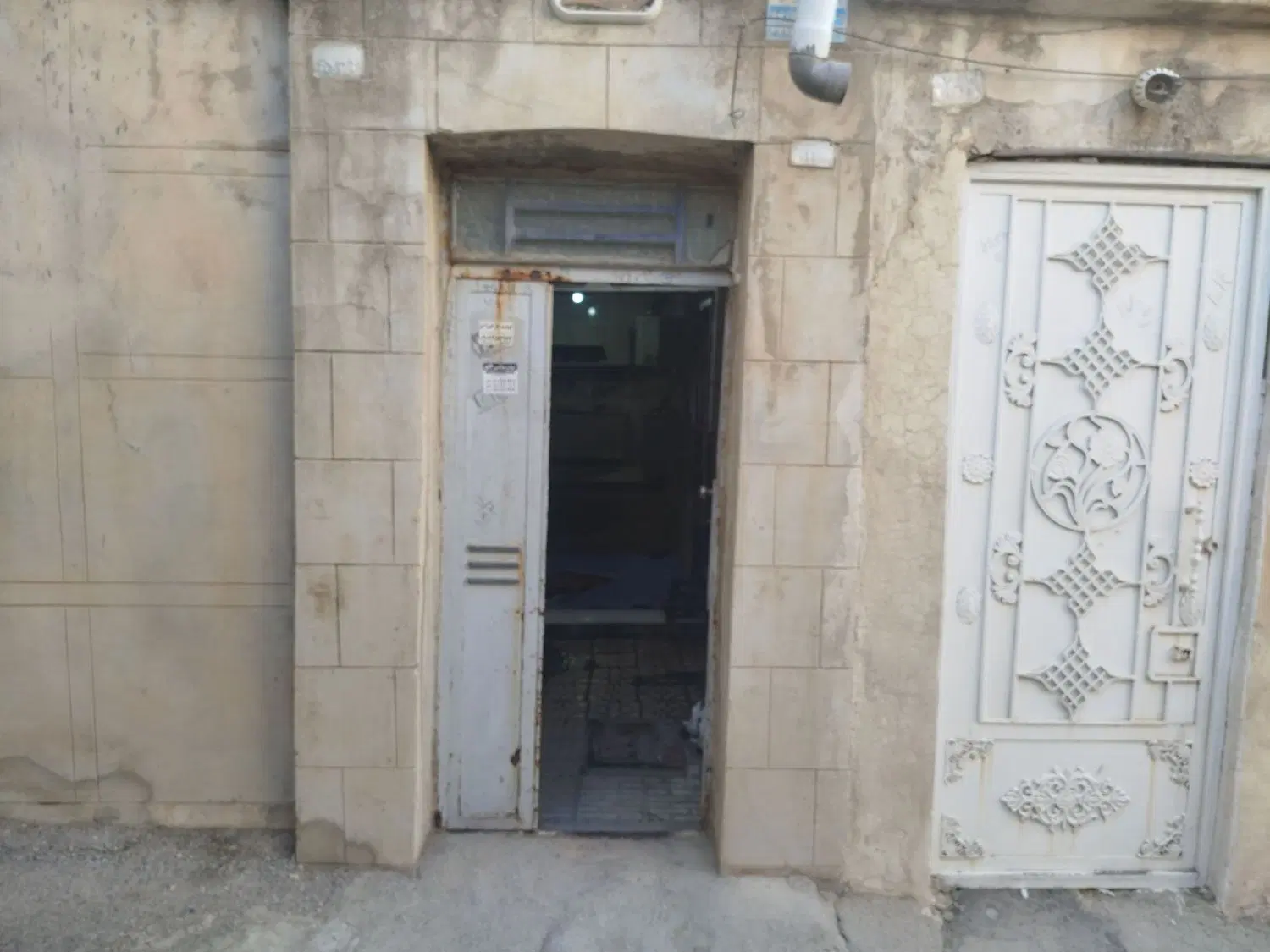 خانه ۴۰ متری واقع دربازرگانی