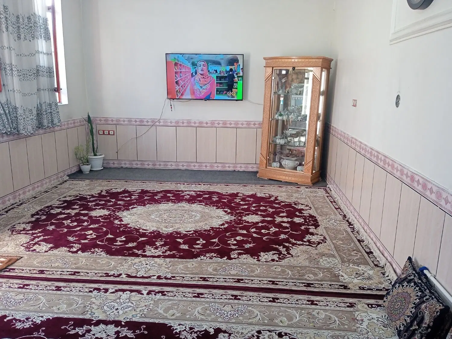 خانه ویلایی در شهرک بهرامی کوچه لاله 20
