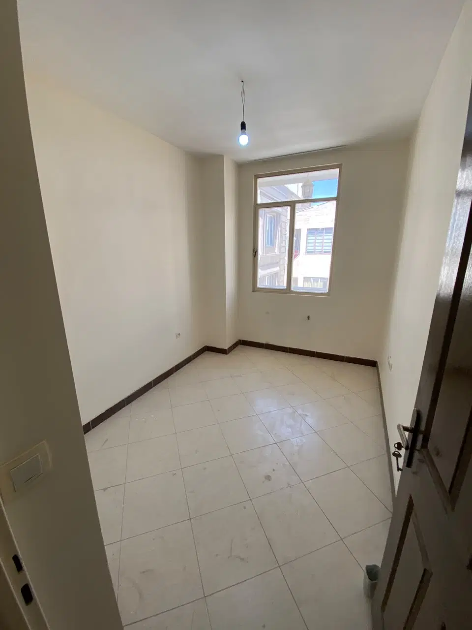 74 متر *پارکینگ اختصاصی* نما تراورتن