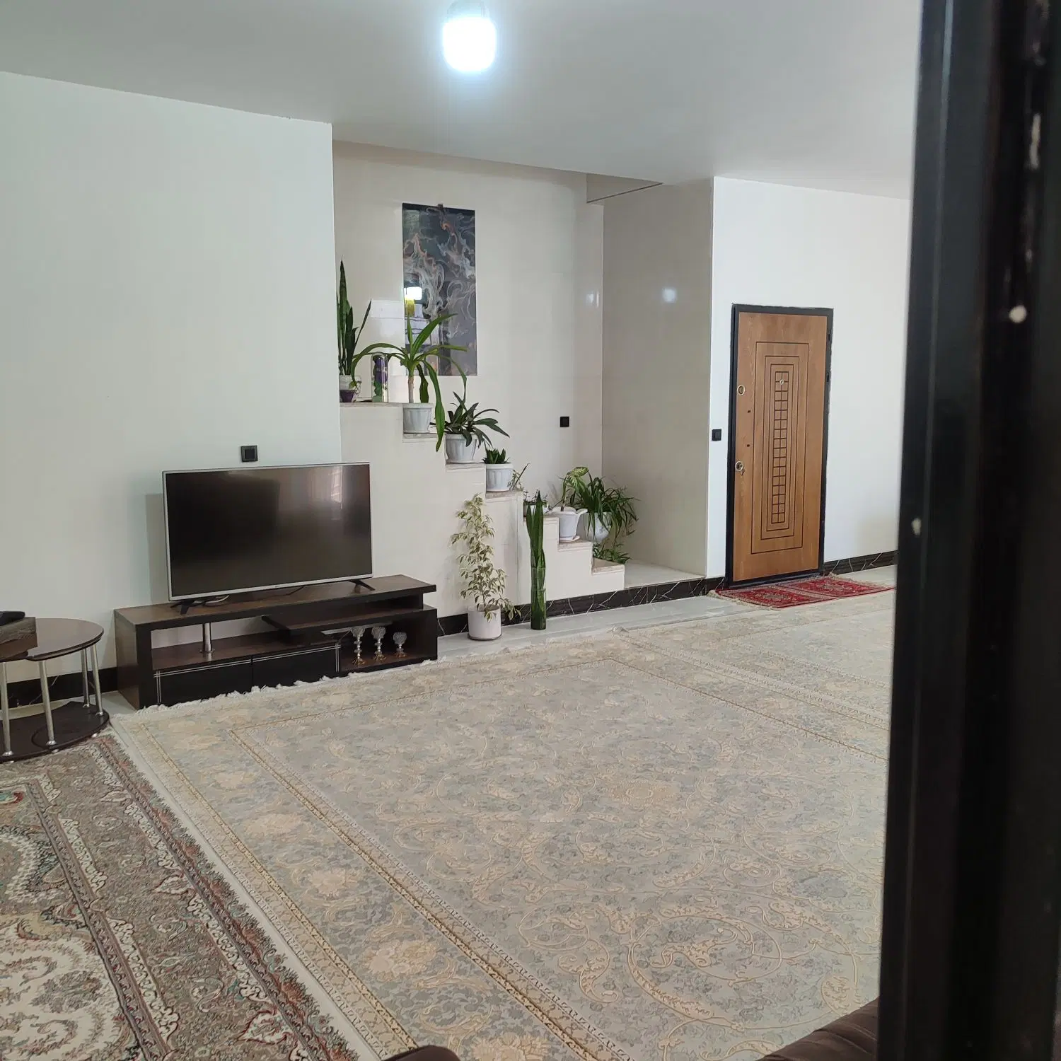 رهن و اجاره خانه یک طبقه درب حیاط