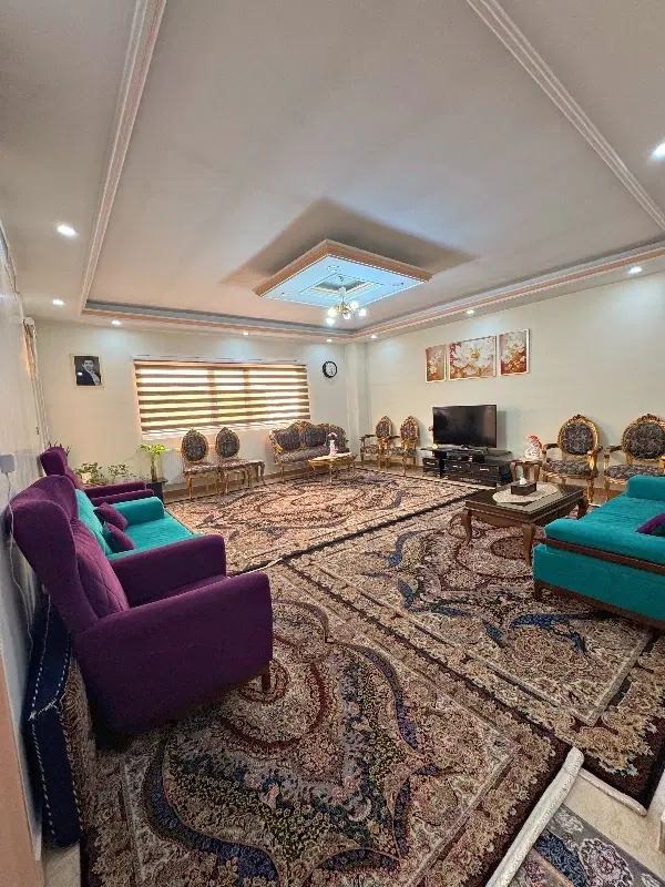 آپارتمان ۱۱۵ متری جنب مترو گلشهر