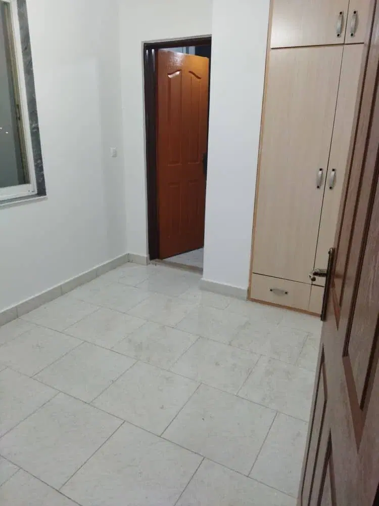 آپارتمان در خیابان یکتا