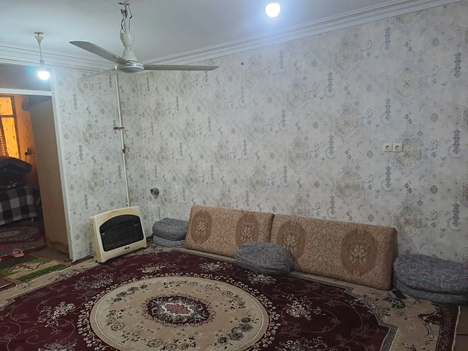 خونه۶۰متری واقع درکوی آزادگان خیابان خیام ۱