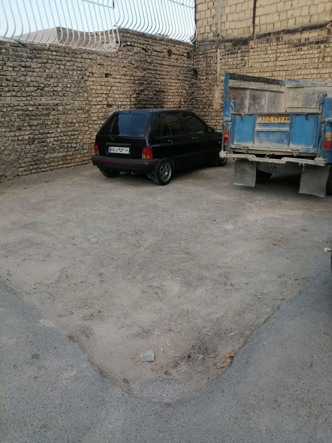 یک قطعه زمین زیر قیمت