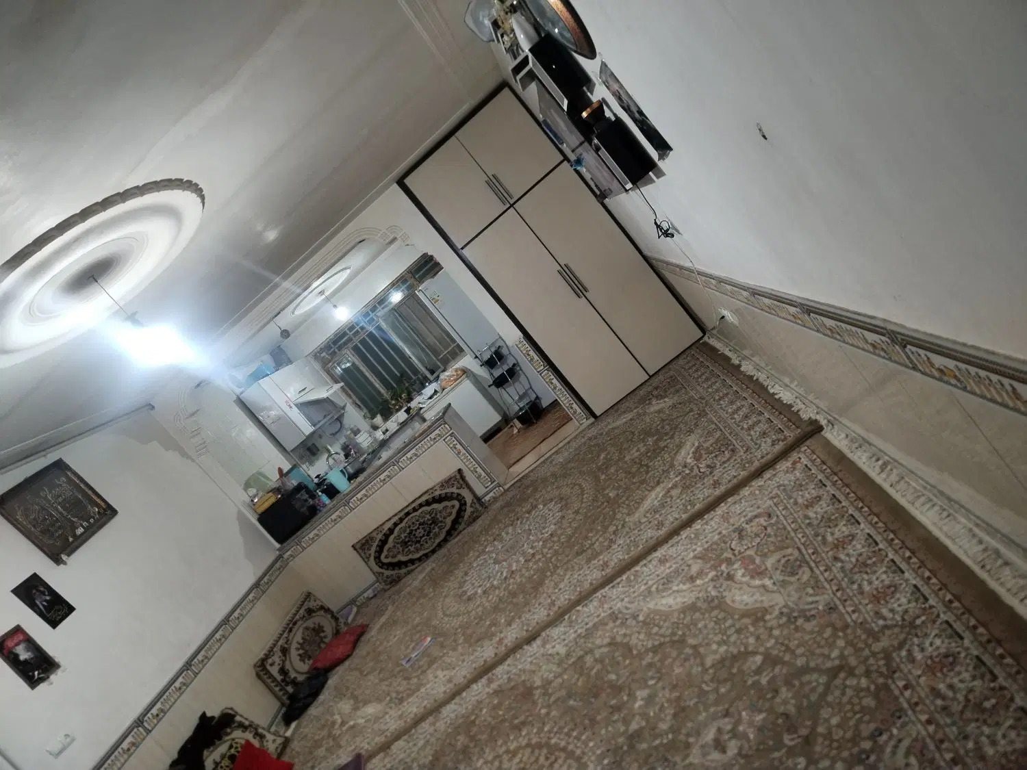 خانه‌ فروشی حاجی اباد