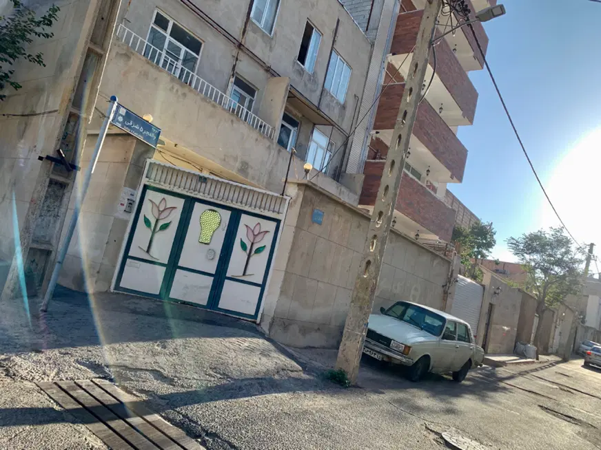 ۱۶۰ متر حیاط دو کله عباسی(شفیع زاده-شهدا)