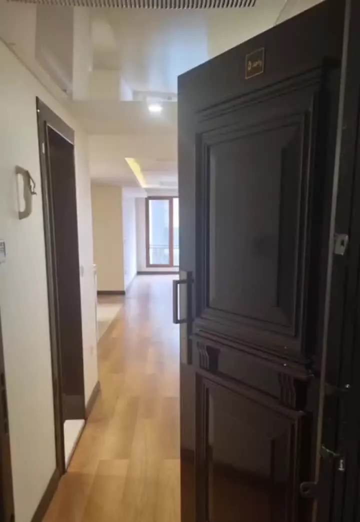 ۱۳۰ متر  دوخواب